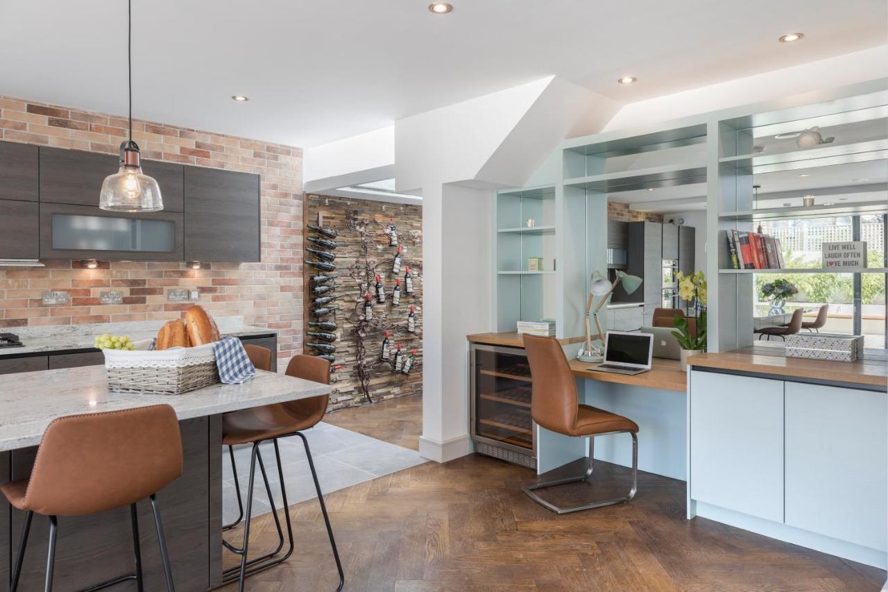 The Van Morrison Suite - Hiphipstay Dublin Exterior photo