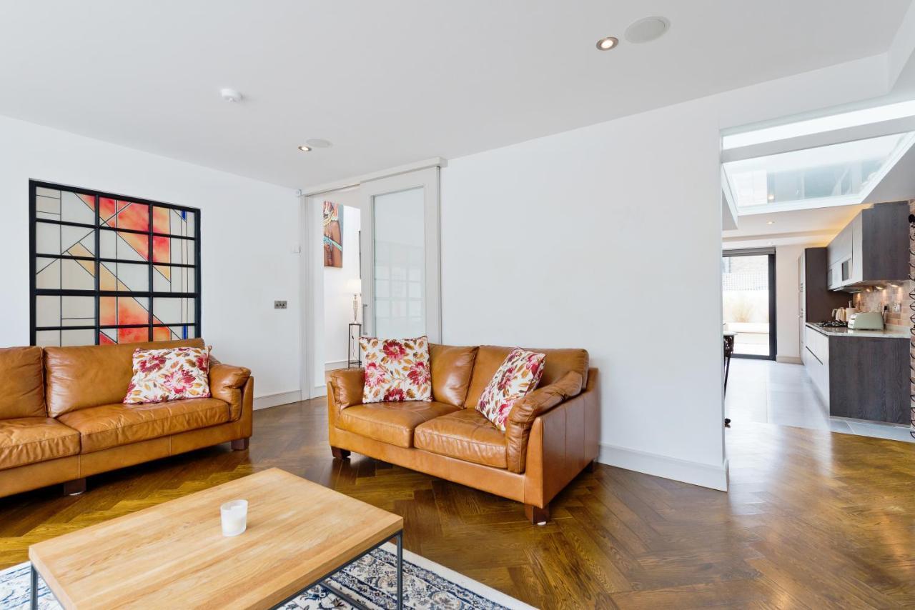 The Van Morrison Suite - Hiphipstay Dublin Exterior photo
